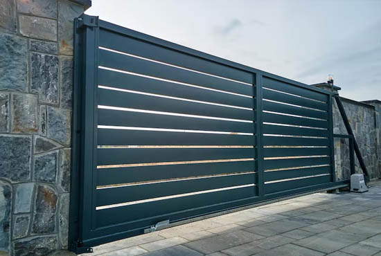 sliding gate